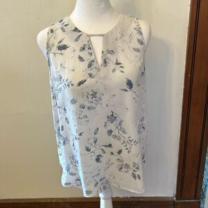 Violet + Claire blue/gray white floral sleeveless blouse Size M EUC